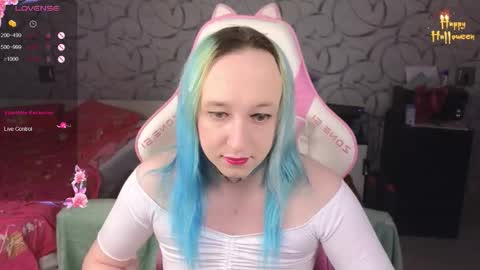 Snapshot of thetrixy chatting on November 5, 11:43 am The Great And Powerful Trixie online show from November 5, 11:43 am