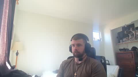 Snapshot of theufcfan_8181 chatting on May 2, 10:26 pm troy online show from May 2, 10:26 pm