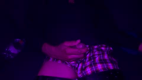 Snapshot of they2freaky chatting on November 9, 9:18 am they2freaky online show from November 9, 9:18 am