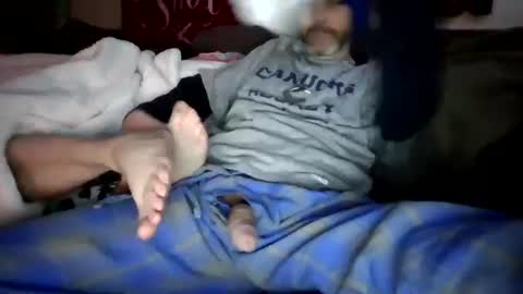 Snapshot of theycallmemellowthebreeze chatting on January 27, 5:03 am mellow online show from January 27, 5:03 am