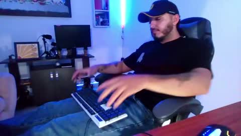 thiago_420 online show from May 15, 11:56 pm