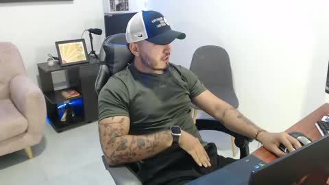 thiago_420 online show from May 27, 8:17 pm