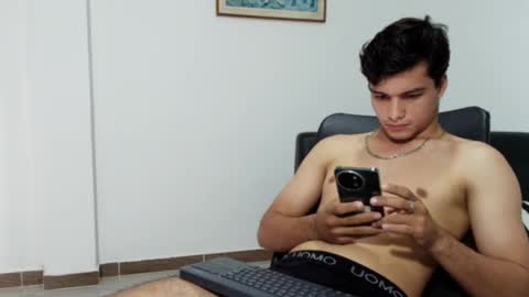 Thiago Diaz online show from February 14, 3:05 pm