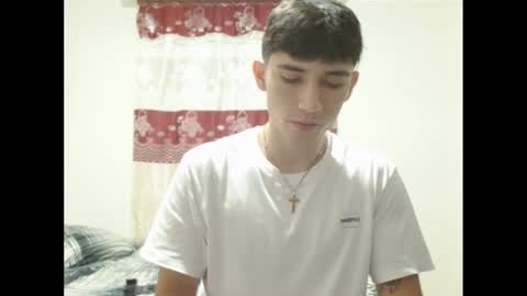 thiago_deseo69 online show from February 2, 1:59 am