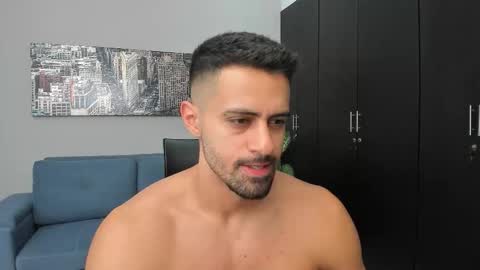 thiago_driussi online show from October 13, 10:32 pm