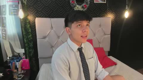 thiago online show from December 15, 1:48 pm