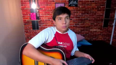 thiago online show from June 6, 1:38 pm