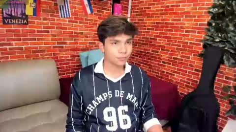 thiago online show from June 30, 12:17 pm