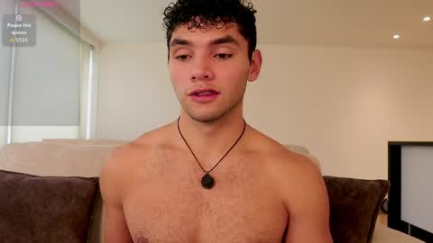 Snapshot of thiago_l chatting on May 8, 4:45 pm Just Thiago online show from May 8, 4:45 pm