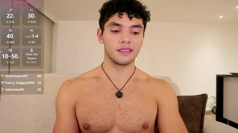 Snapshot of thiago_l chatting on May 10, 4:28 am Just Thiago online show from May 10, 4:28 am