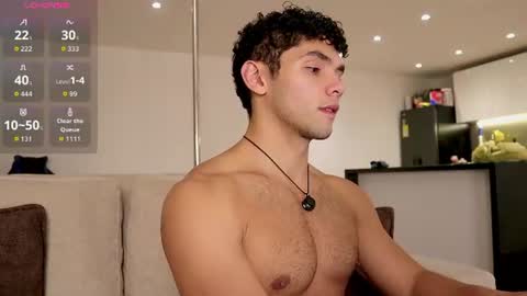 Snapshot of thiago_l chatting on June 30, 1:17 am Just Thiago online show from June 30, 1:17 am