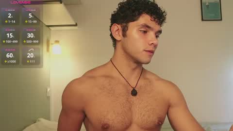 Snapshot of thiago_l chatting on July 24, 9:40 am Just Thiago online show from July 24, 9:40 am