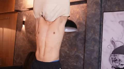 Snapshot of thiago_voss chatting on December 15, 12:31 pm Thiago online show from December 15, 12:31 pm