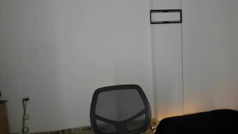 Snapshot of thiago_wc chatting on September 21, 2:24 am Thiago online show from September 21, 2:24 am