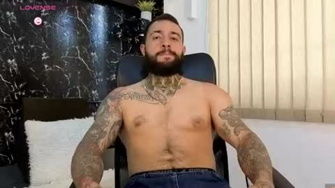 Snapshot of thiagof__x chatting on August 9, 8:47 pm Thiago online show from August 9, 8:47 pm