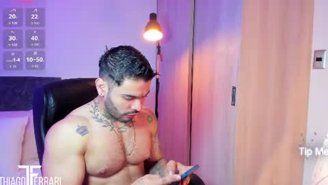 Snapshot of thiagoferrari1 chatting on June 22, 12:24 pm thiago online show from June 22, 12:24 pm
