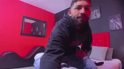 Thia Gomez online show from December 17, 12:22 pm