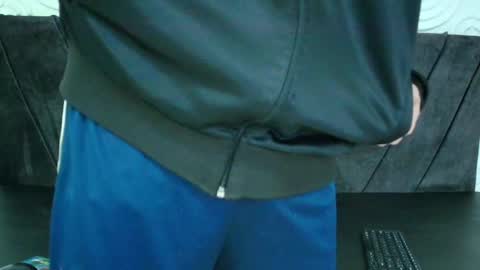 Thiago   online show from December 17, 3:17 pm