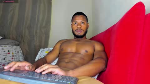 Thiago Instagram   online show from November 1, 12:01 am