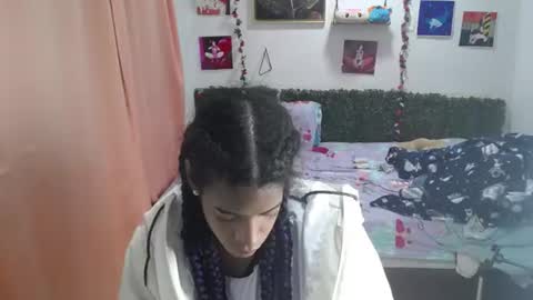 thiana_horny online show from June 16, 1:58 pm