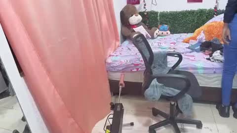 thiana_horny online show from July 15, 12:10 pm