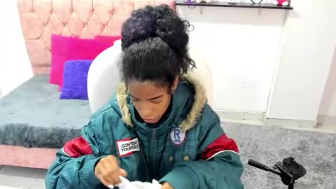 thianahorny online show from December 4, 12:14 pm