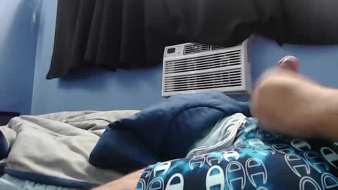 Snapshot of thick_n_horny chatting on December 16, 6:53 am thick_n_horny online show from December 16, 6:53 am