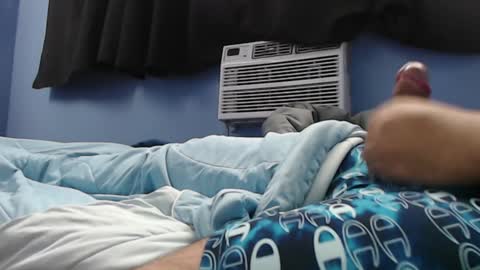 Snapshot of thick_n_horny chatting on January 5, 9:15 am thick_n_horny online show from January 5, 9:15 am