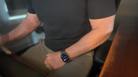 thickcock_9 online show from November 18, 5:39 pm