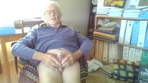 Snapshot of thickcockat71 chatting on March 19, 10:14 pm Thickcockat71 online show from March 19, 10:14 pm