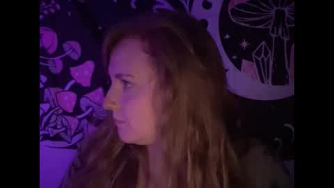 Snapshot of thickgingergoddess chatting on March 5, 4:24 am Ariel online show from March 5, 4:24 am