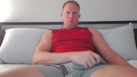 Snapshot of thickkredd8 chatting on March 7, 3:03 am thickkredd8 online show from March 7, 3:03 am