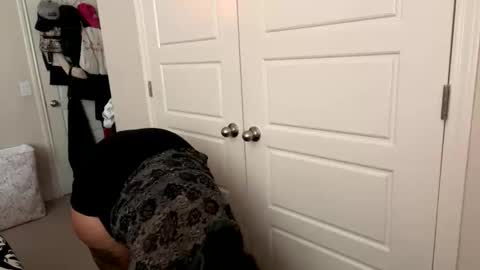 Snapshot of thickmorena chatting on October 18, 6:19 pm thickmorena online show from October 18, 6:19 pm