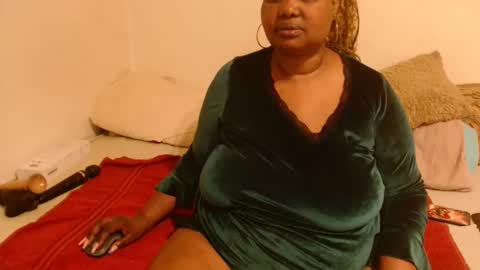 Pat online show from October 16, 6:09 pm