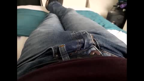 Snapshot of thicksingarters chatting on December 14, 1:05 pm thicksingarters online show from December 14, 1:05 pm