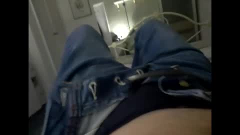 Snapshot of thicksingarters chatting on September 15, 10:32 pm thicksingarters online show from September 15, 10:32 pm