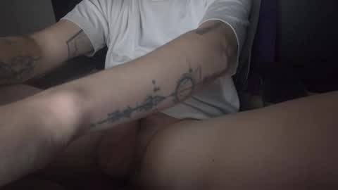 Snapshot of thicksized chatting on October 4, 11:47 pm thicksized online show from October 4, 11:47 pm