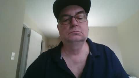 thickwhiteload online show from April 4, 1:52 pm