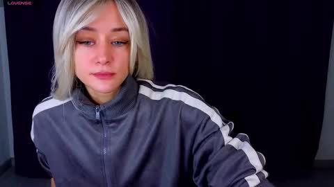 Snapshot of thief_of_hearts_ chatting on October 3, 11:46 pm thief_of_hearts_ online show from October 3, 11:46 pm