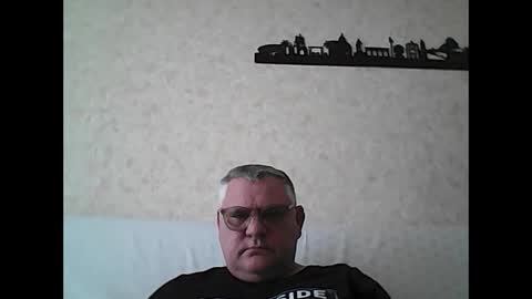 Snapshot of thierrysymp chatting on October 26, 9:37 am Thierrysymp online show from October 26, 9:37 am