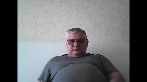 Snapshot of thierrysymp chatting on November 16, 10:21 am Thierrysymp online show from November 16, 10:21 am