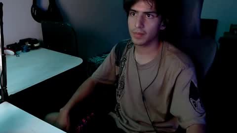 thieves_us online show from December 6, 8:05 am