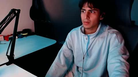 thieves_us online show from January 15, 12:04 pm