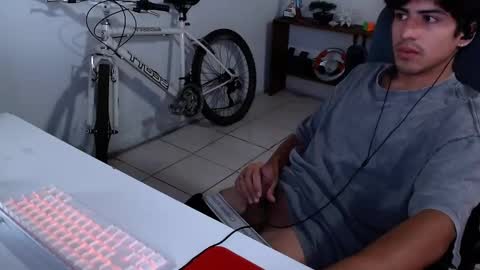 thieves_us online show from November 4, 7:13 pm