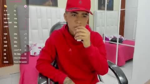 Snapshot of thiiago_collins chatting on March 18, 10:13 pm THIAGO COLLINS online show from March 18, 10:13 pm