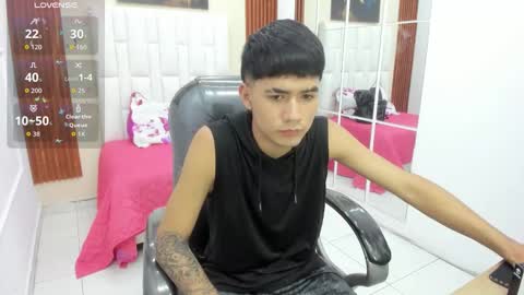 Snapshot of thiiago_collins chatting on March 29, 5:35 pm THIAGO COLLINS online show from March 29, 5:35 pm