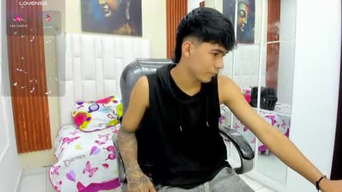 Snapshot of thiiago_collins chatting on June 10, 9:46 pm THIAGO COLLINS online show from June 10, 9:46 pm