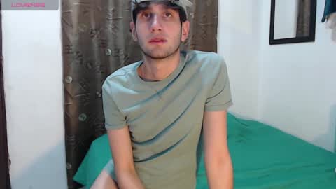 Snapshot of thiiago_tay chatting on September 13, 5:07 am Thiiago online show from September 13, 5:07 am