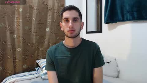 Snapshot of thiiago_tay chatting on October 4, 10:52 pm Thiiago online show from October 4, 10:52 pm