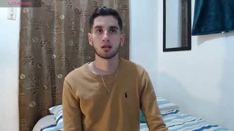 Snapshot of thiiago_tay chatting on October 6, 4:32 am Thiiago online show from October 6, 4:32 am